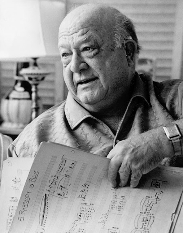 Frede Gofre con el manuscrito de la Rhapsody in Blue en 1967