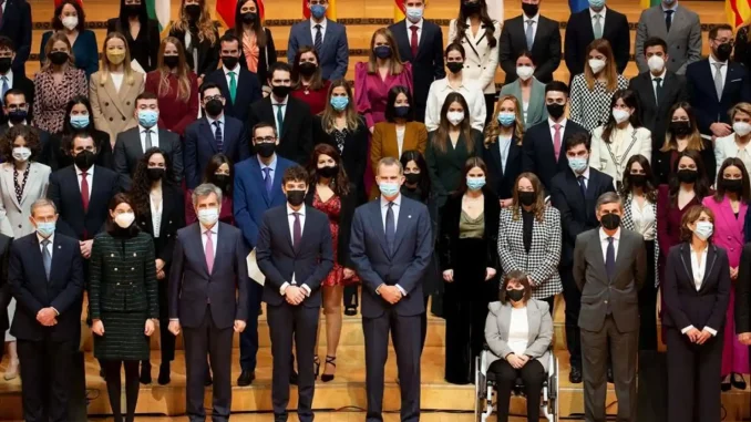 EL MITO DEL PLURALISMO